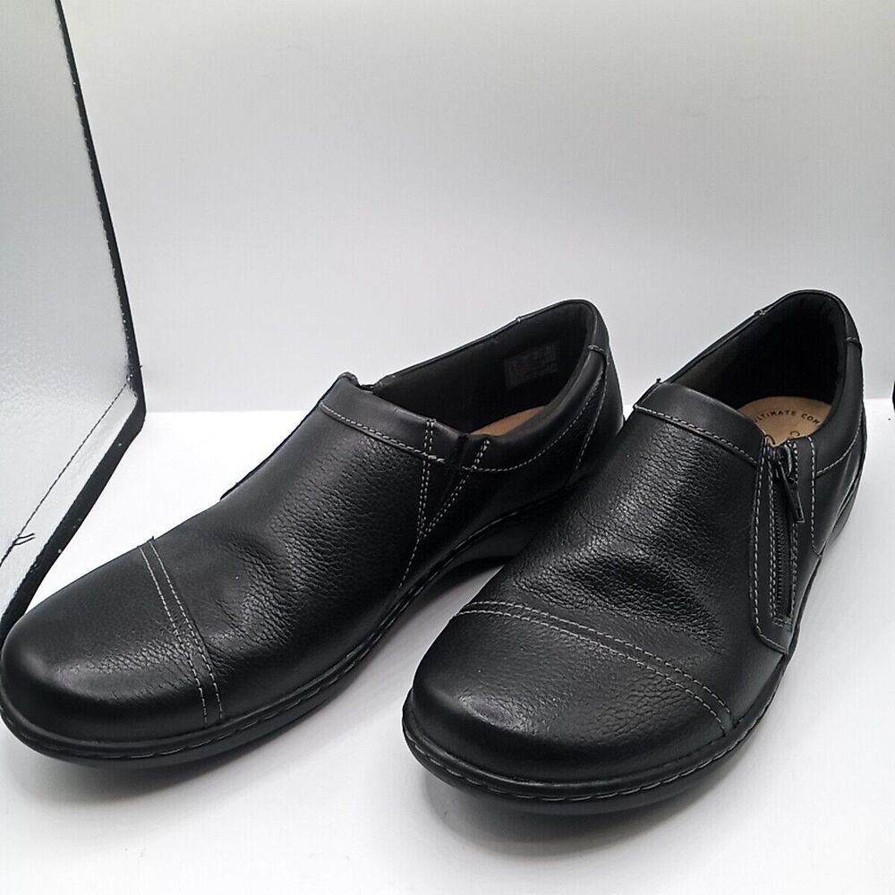 Clarks Collection Women's Wedge Bootie Side Zip 22545 Black Leather Size 8.5